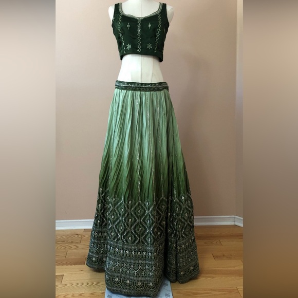 Green lengha - Picture 2 of 3